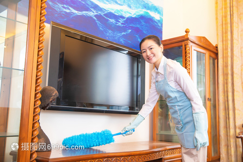 家政服務(wù)打掃家具